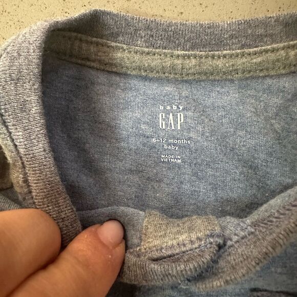 Baby Gap Bundle of five long sleeve onesies 6-12 months - Picture 11 of 16